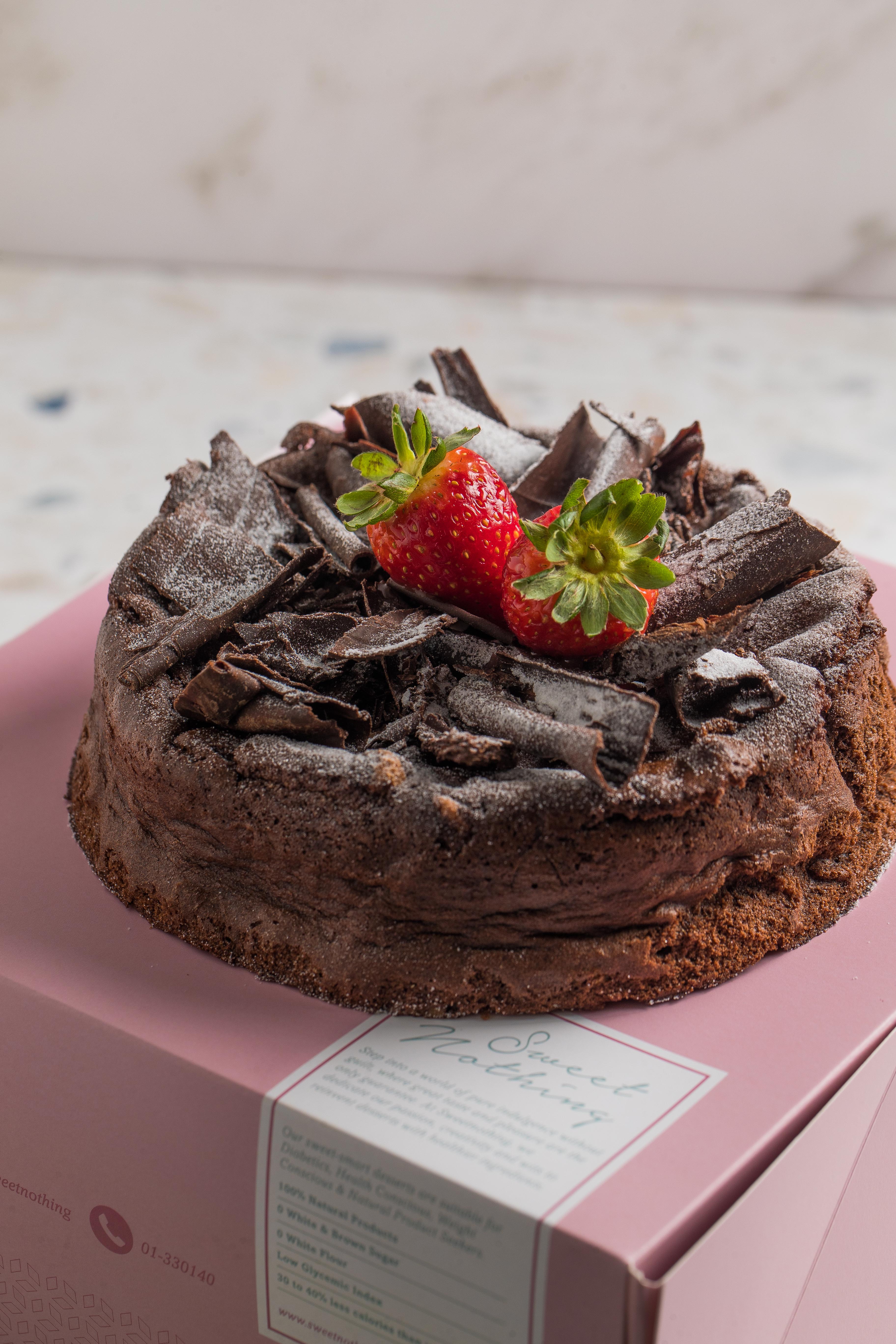 Flourless Chocolate Cake-Light 8 P