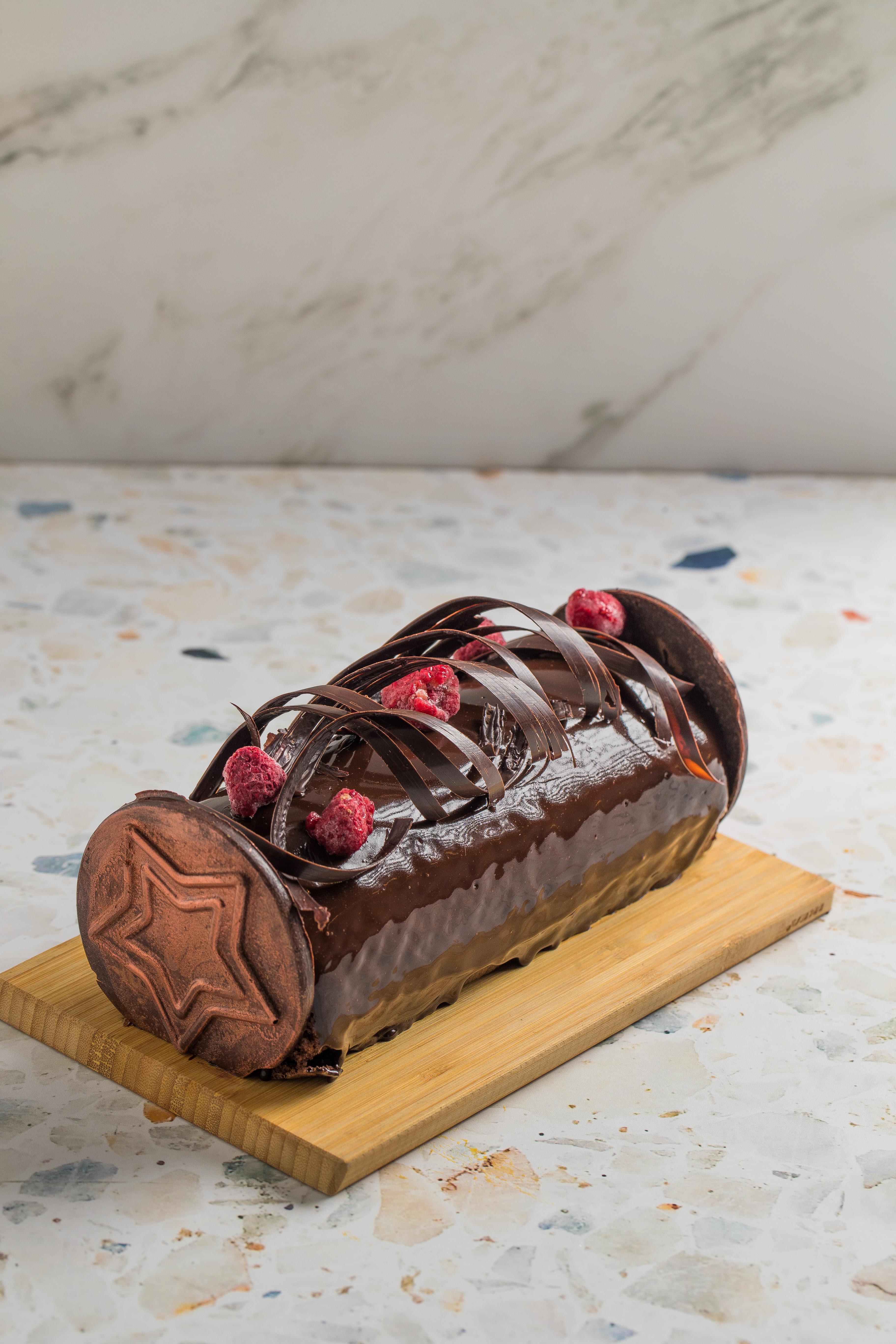 Raspberry With Chocolate Buche 8-10 Persons